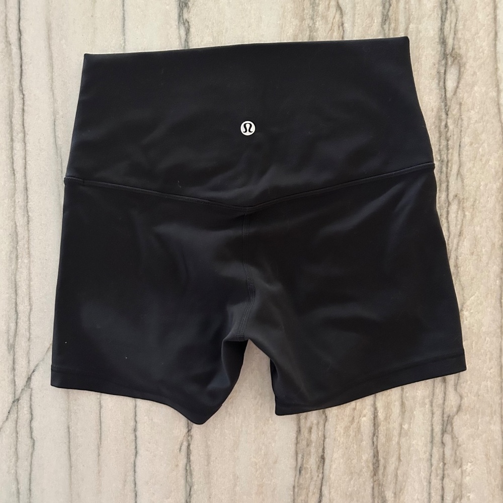 NWOT lululemon Align™ High-Rise 4 -inch short - black - size 6
